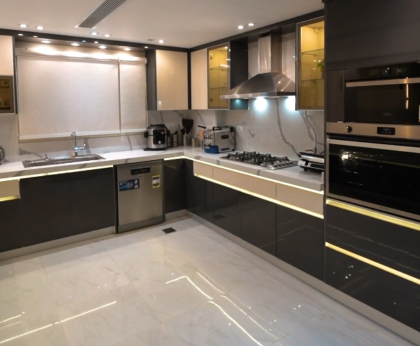 WoodCraft - Artisan Story